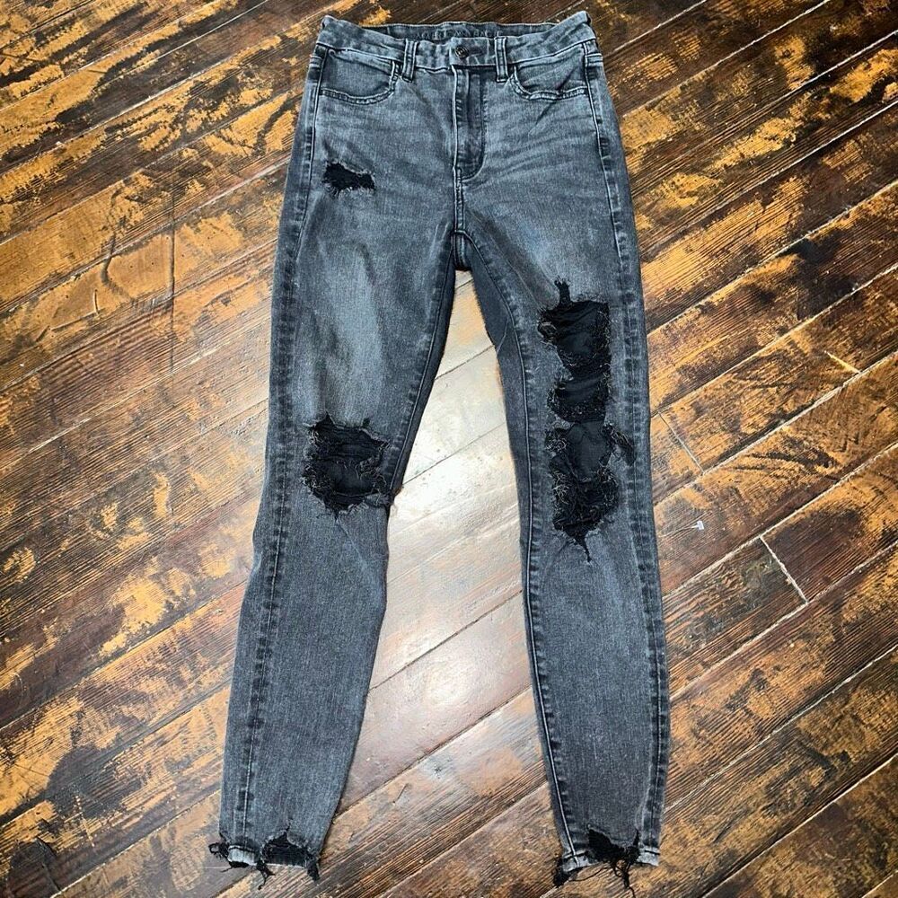 American Eagle distressed black super high rise 6 jeggings